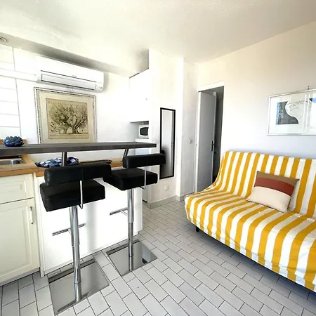 Dernier Etage, Vue - Fr-1-867-23 * אגדה